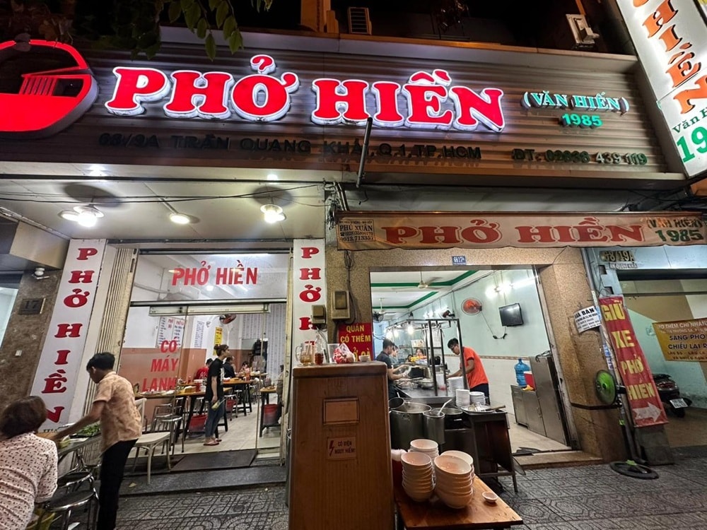 pho hien 1985 from the outside